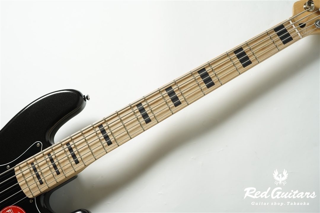 Squier by Fender Affinity Series Active Jazz Bass V - Black
